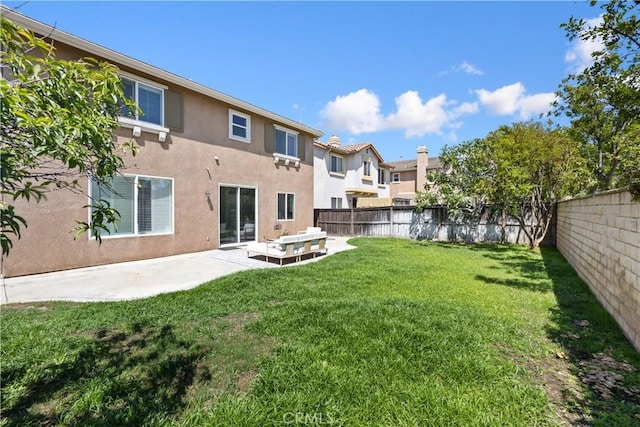 154 Fernpine Ln, Pomona, CA 91767 - fenced backyard featuring a patio area