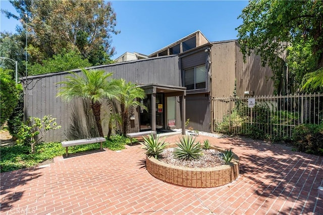1620 Neil Armstrong St Unit 306, Montebello, CA 90640 - view of patio