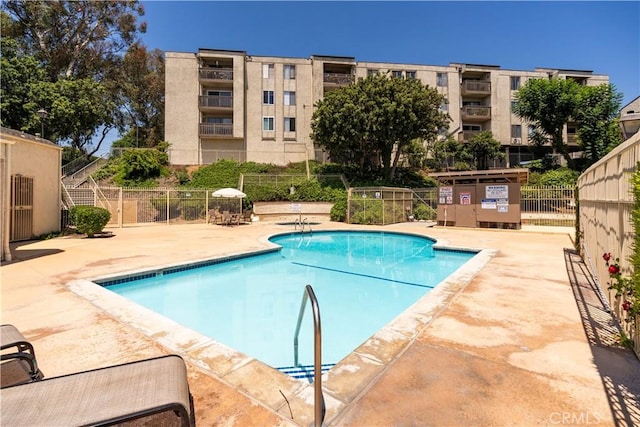 1620 Neil Armstrong St Unit 306, Montebello, CA 90640 - community pool with a patio