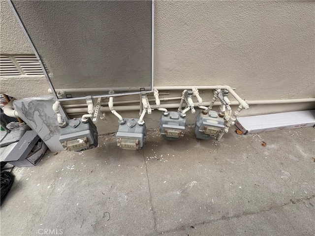 1103 S Hobart Blvd, Los Angeles, CA 90006 - exterior view of gas meter