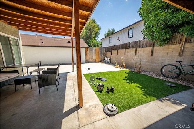 8936 Summerwood Way, Fontana, CA 92335 - fenced backyard featuring a patio