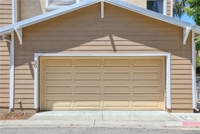 3591 Sacramento Dr Unit 50, San Luis Obispo, CA 93401 - garage featuring driveway