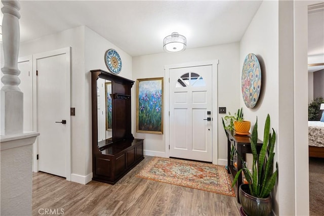 1024 Rachel Ln, Paso Robles, CA 93446 - foyer entrance featuring wood finished floors and baseboards