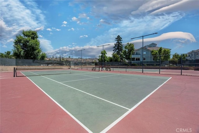 20334 Rue Crevier Unit 621, Canyon Country, CA 91351 - view of tennis court