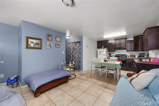 923 Eureka St, Bakersfield, CA 93305 - photo 7