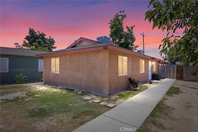 923 Eureka St, Bakersfield, CA 93305 - photo 1
