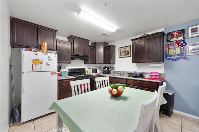 923 Eureka St, Bakersfield, CA 93305 - photo 9