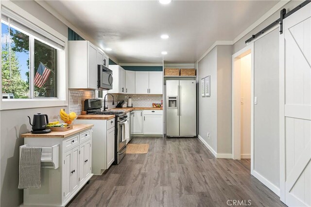 568 Grass Valley Rd, Lake Arrowhead, CA 92352 - photo 13