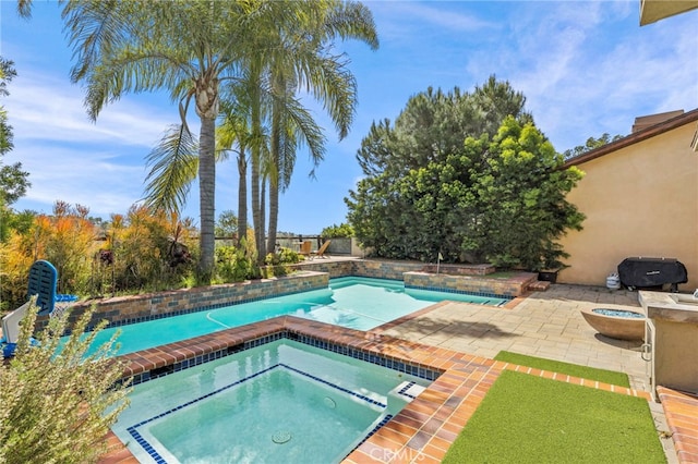 4 Woodhaven, Laguna Niguel, CA 92677 - outdoor pool with an in-ground hot tub, a grill, a patio area, and a fenced backyard