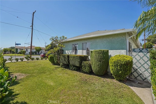 5801 Repetto Ave, East Los Angeles, CA 90022 - view of green lawn