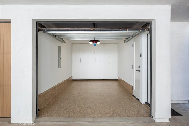 7141/2 Iris Ave, Newport Beach, CA 92625 - view of garage