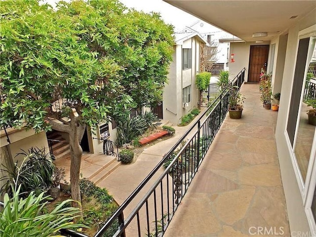 307 Cherry Ave Unit 6, Long Beach, CA 90802 - photo 3