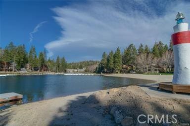 27657 Peninsula Dr, Lake Arrowhead, CA 92352 - water view