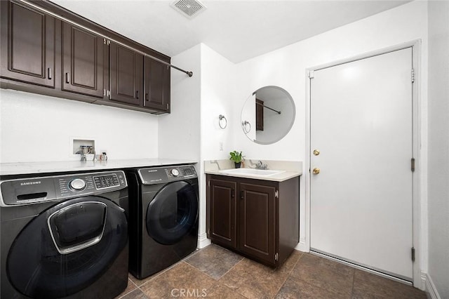 464 Appleby St, Corona, CA 92881 - washroom featuring washing machine and dryer and cabinet space