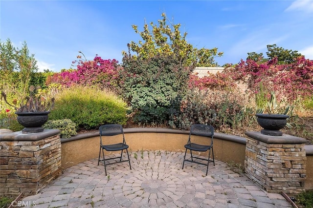 464 Appleby St, Corona, CA 92881 - view of patio / terrace