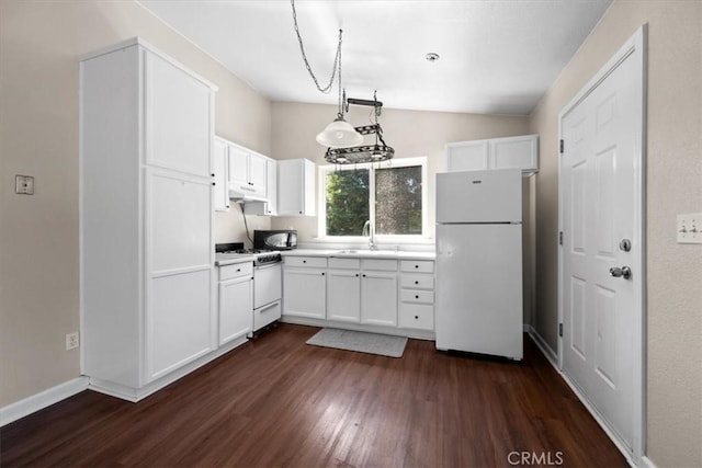 7100 Navajoa Ave, Atascadero, CA 93422 - kitchen featuring white appliances, under cabinet range hood, dark wood-type flooring, white cabinetry, and light countertops