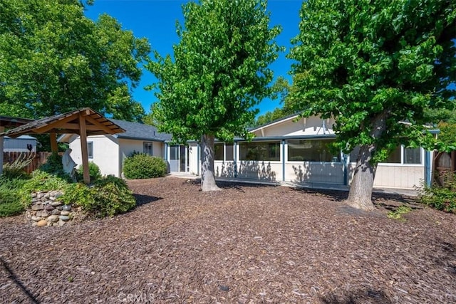 7100 Navajoa Ave, Atascadero, CA 93422 - view of yard featuring a sunroom