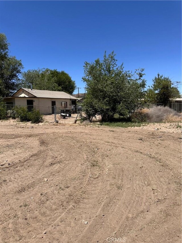 15780 Cottonwood St, Victorville, CA 92395 - photo 10
