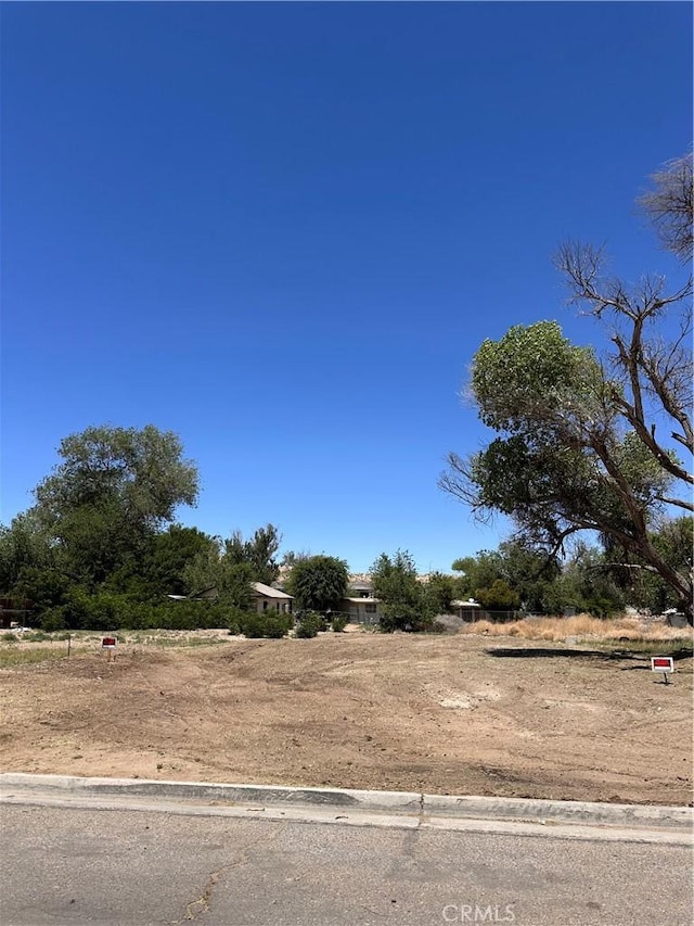 15780 Cottonwood St, Victorville, CA 92395 - photo 16