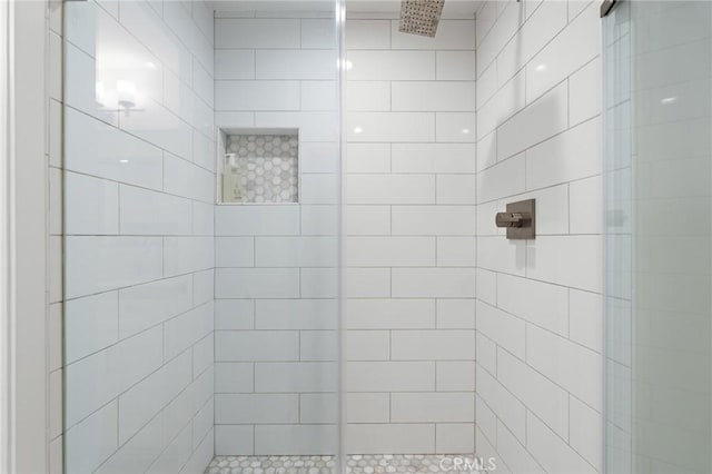 321 S San Vicente Blvd Unit 507, Los Angeles, CA 90048 - full bathroom featuring tiled shower