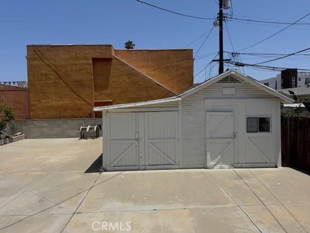 242 N St Andrews Pl, Los Angeles, CA 90004 - view of shed