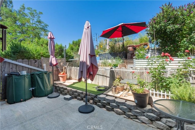 123 Olive St, Paso Robles, CA 93446 - fenced backyard featuring a patio