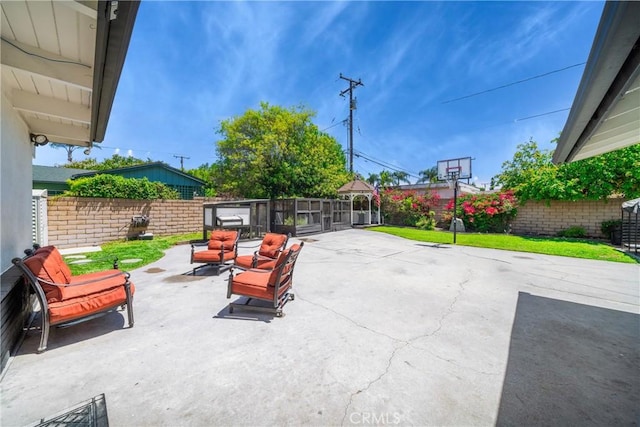780 S Briargate Ln, Covina, CA 91723 - fenced backyard with a patio