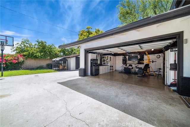 780 S Briargate Ln, Covina, CA 91723 - garage with driveway