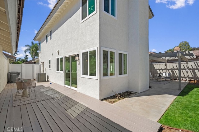 41442 Avenida De La Reina, Temecula, CA 92592 - deck with a pergola, a fenced backyard, and a patio area