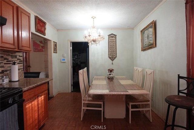 1063 Quarry St, Corona, CA 92879 - dining area featuring a chandelier, ornamental molding, and a textured ceiling
