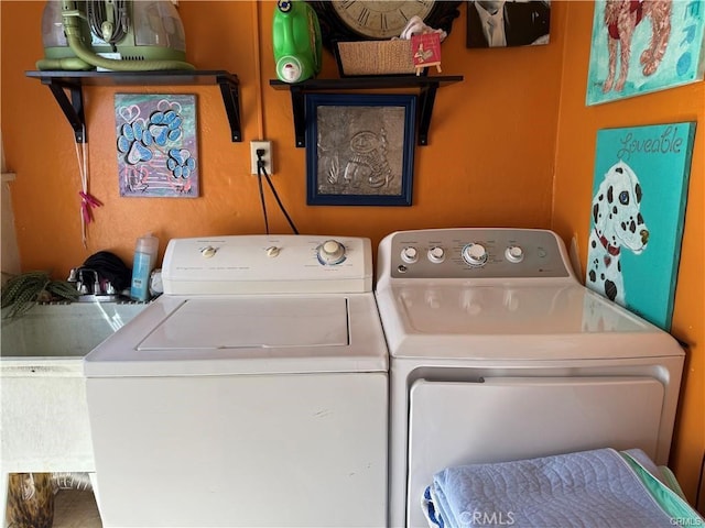 782 W 14th St, San Pedro, CA 90731 - washroom featuring washing machine and dryer