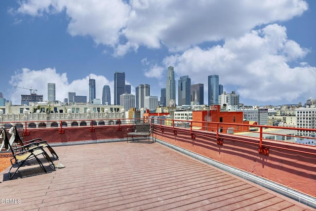 315 E 8th St Unit 301, Los Angeles, CA 90014 - wooden deck with a skyline view