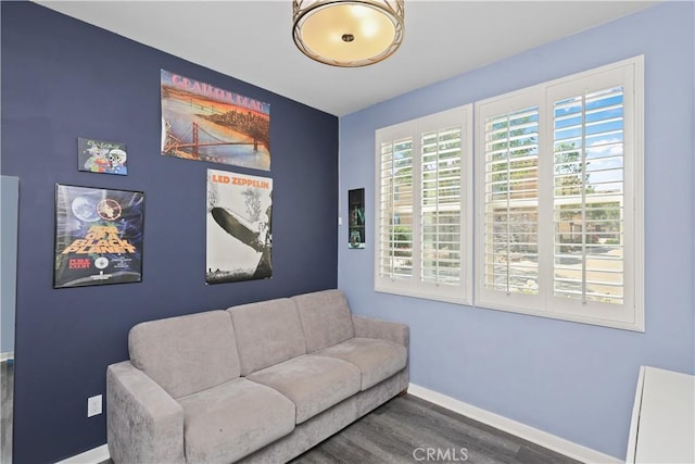 55 Fuchsia, Lake Forest, CA 92630 - living area with wood finished floors and baseboards