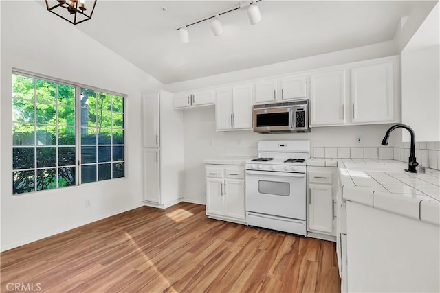 7600 Dunkirk Ave, Highland, CA 92346 - photo 2