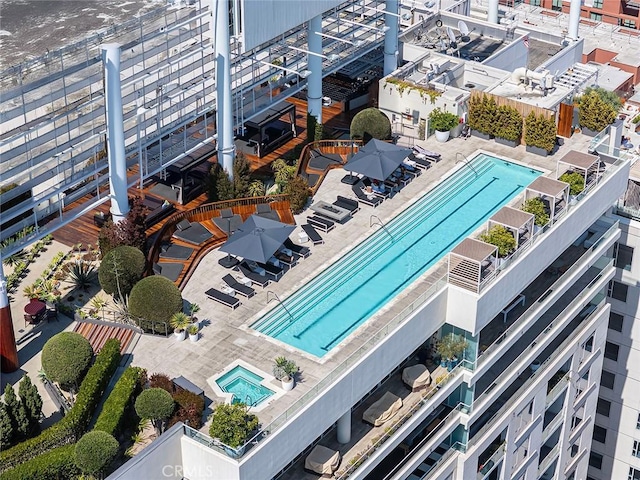 6250 Hollywood Blvd Unit 4D, Los Angeles, CA 90028 - aerial view of a pool