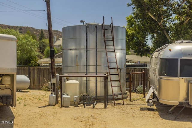 30370 Bouquet Canyon Rd, Santa Clarita, CA 91390 - view of outbuilding