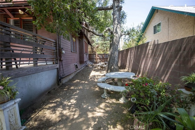 1010 N Madison Ave, Pasadena, CA 91104 - view of yard