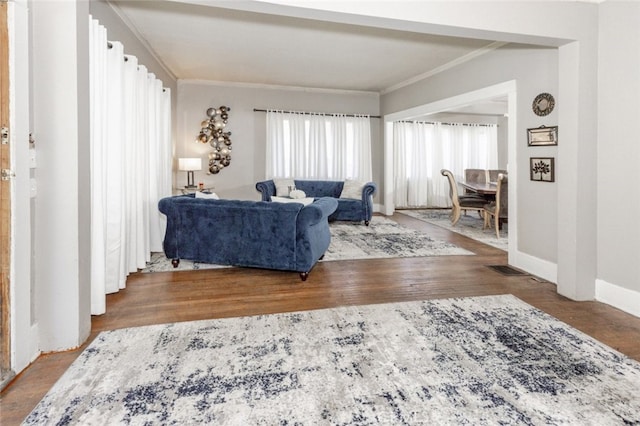 1010 N Madison Ave, Pasadena, CA 91104 - living area with crown molding and wood finished floors