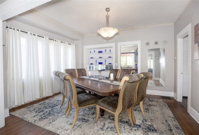 1010 N Madison Ave, Pasadena, CA 91104 - dining area with wood finished floors and a textured ceiling