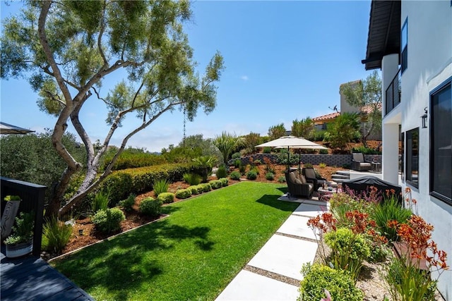 433 Emerald Bay Dr, Arroyo Grande, CA 93420 - view of green lawn featuring a patio area and an outdoor living space