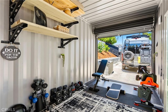 433 Emerald Bay Dr, Arroyo Grande, CA 93420 - exercise area with wallpapered walls