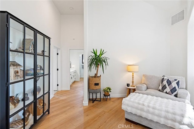 433 Emerald Bay Dr, Arroyo Grande, CA 93420 - sitting room featuring light wood-style floors and a high ceiling