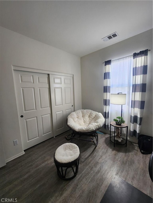 37882 Lopez Ln, Palmdale, CA 93552 - sitting room with dark wood-type flooring and baseboards