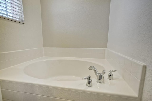 1440 Clearview Way, San Marcos, CA 92078 - full bath with a garden tub and a textured wall