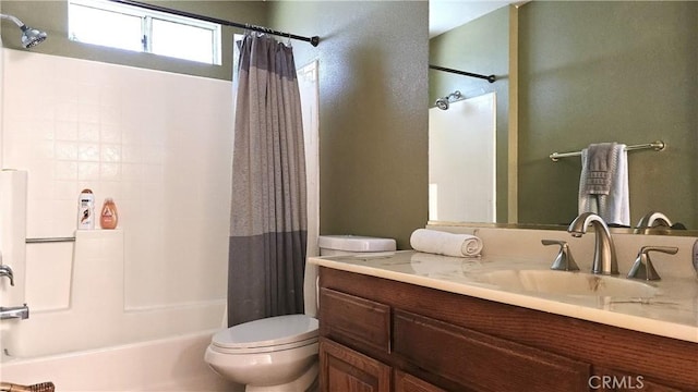8467 Penfield Ave, Winnetka, CA 91306 - full bathroom featuring shower / bath combo and vanity