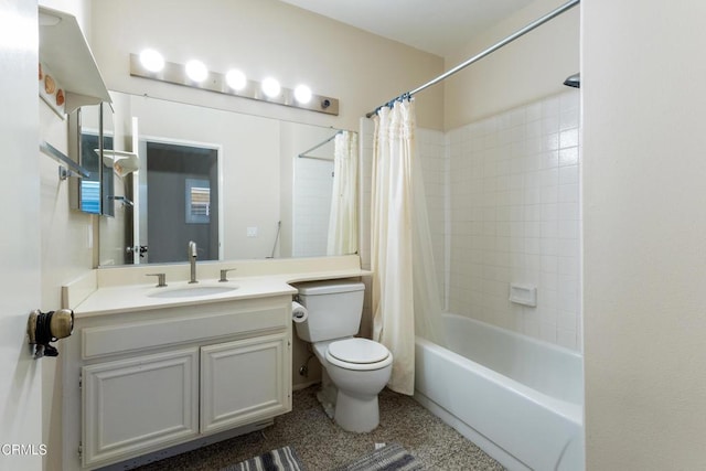 6613 Sargent Ln Unit 86, Ventura, CA 93003 - full bath featuring vanity and shower / bathtub combination with curtain