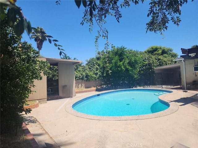21057 Runnymede St, Canoga Park, CA 91303 - photo 14