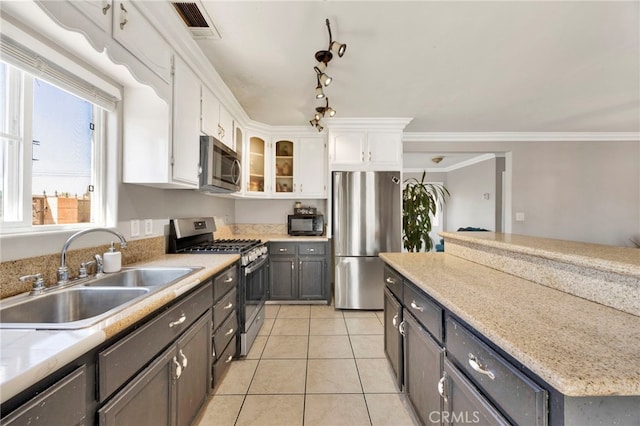 13286 Terra Bella St, Pacoima, CA 91331 - photo 9