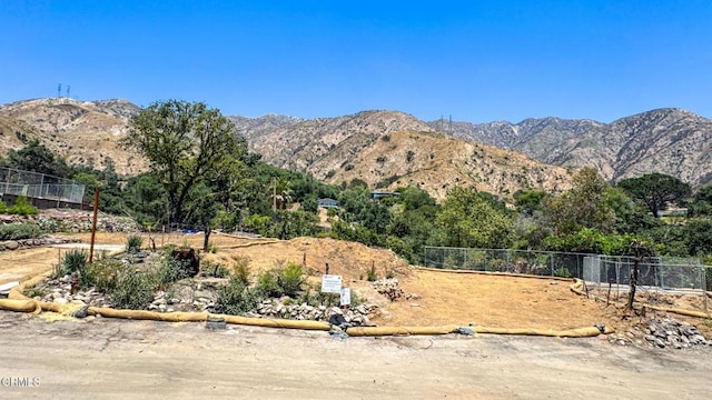 1049 Alpine Villa Dr, Altadena, CA 91001 - photo 2
