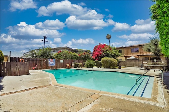 7301 Lennox Ave Unit B10, Van Nuys, CA 91405 - photo 2